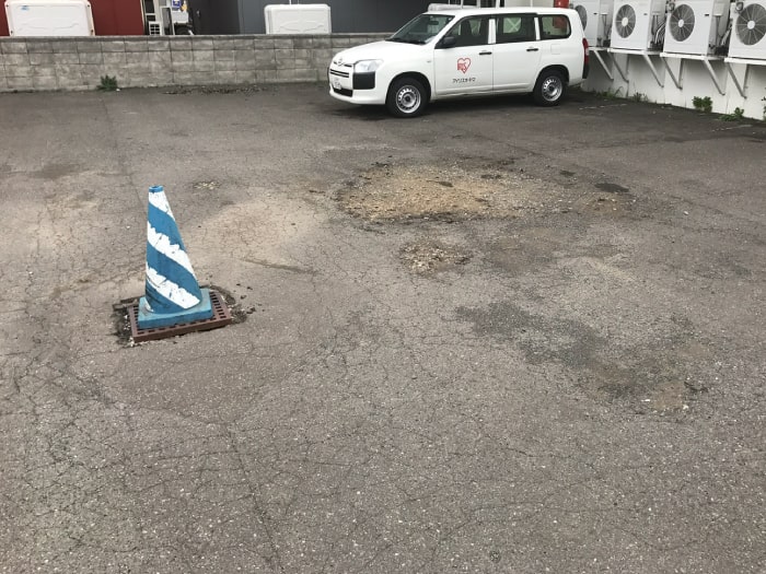 札幌市白石区、某店舗駐車場施工前の写真その1